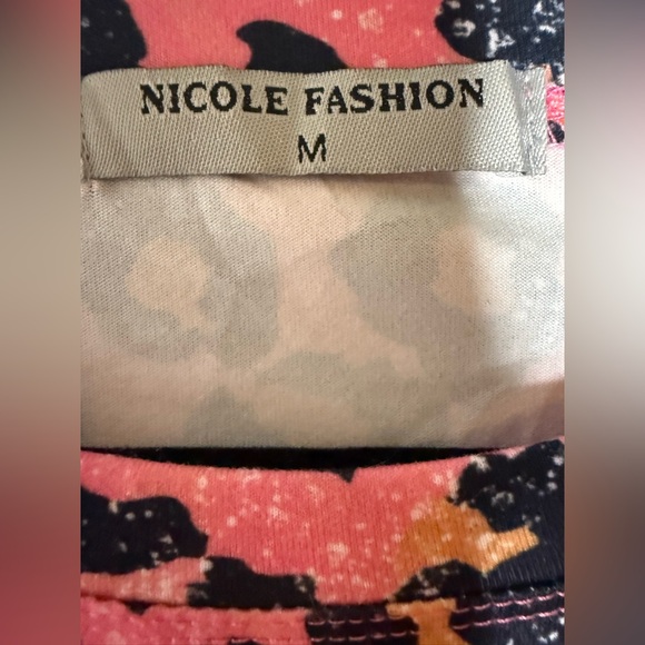 Pink Leopard Print T-Shirt with Heart Design - Picture 2 of 4